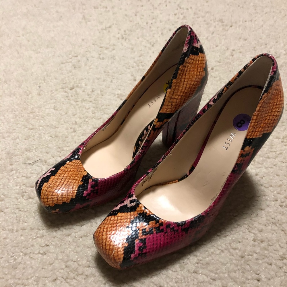 Multi colored faux snakeskin pumps
